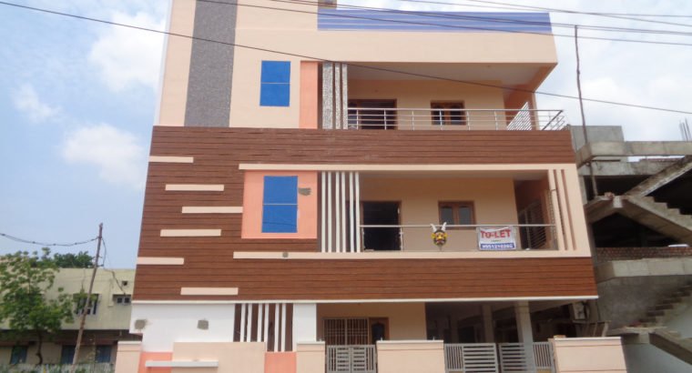 G +2 Guest House For Rent at Suresh Nagar, Kakinada.