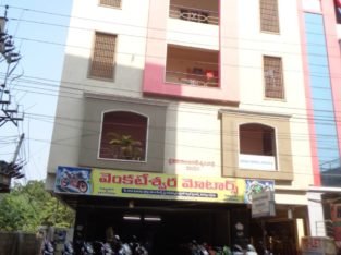2BHK Flat for rent at Cinema Road, Tuni