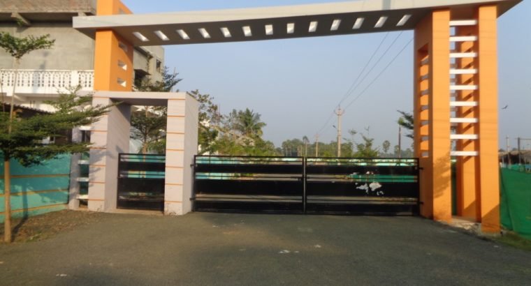 100 Residential Land/Plots For Sale DTCP Approved Layout at Main Road, Korangi