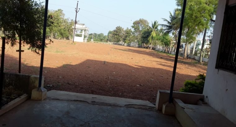 3BHK Duplex Building, Shed & Godown for Sale at Main Road, Samalkota Town