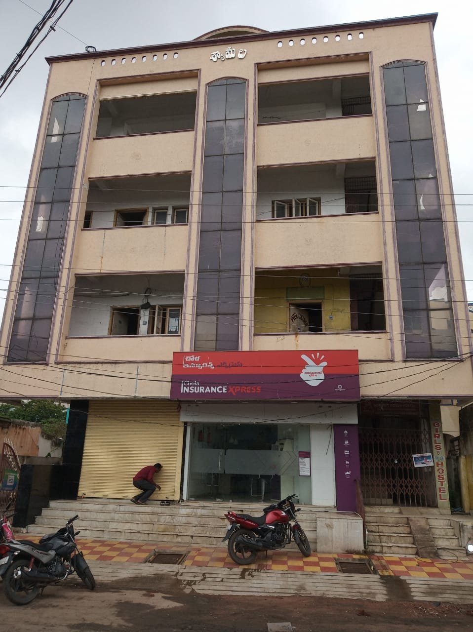 G +2 Commercial Building For Rent at Kambala Cheruvu, Rajahmundry