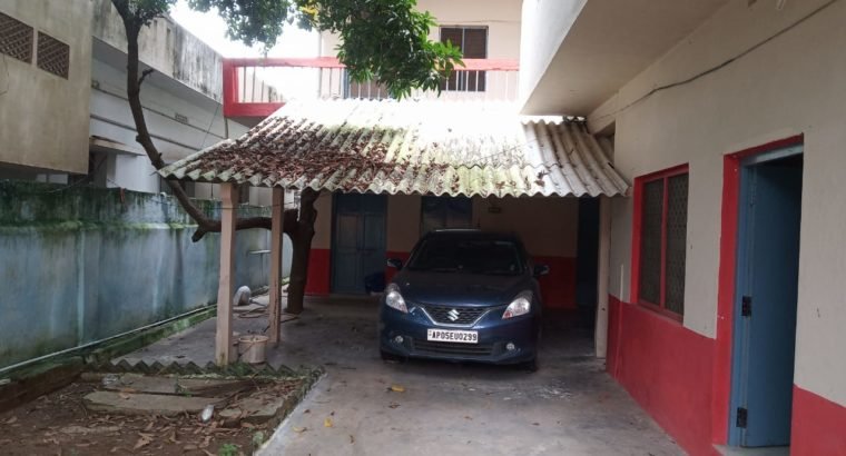 Commercial / Hospital Building For Rent / Lease at Rama Theatre, Pithapuram.