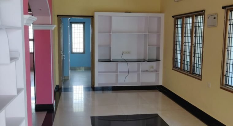 2 BHK House For Rent at Satya Prasanna Nagar, Cinema Road, Kakinada.