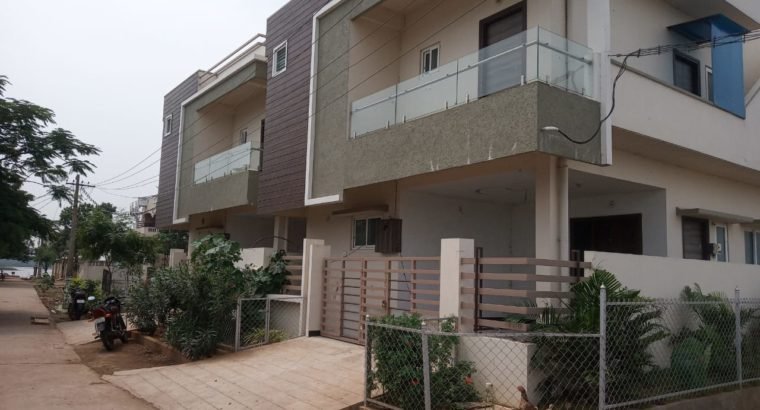 Duplex House For Rent at Ramakrishna Nagar, Vakalapudi, Kakinada