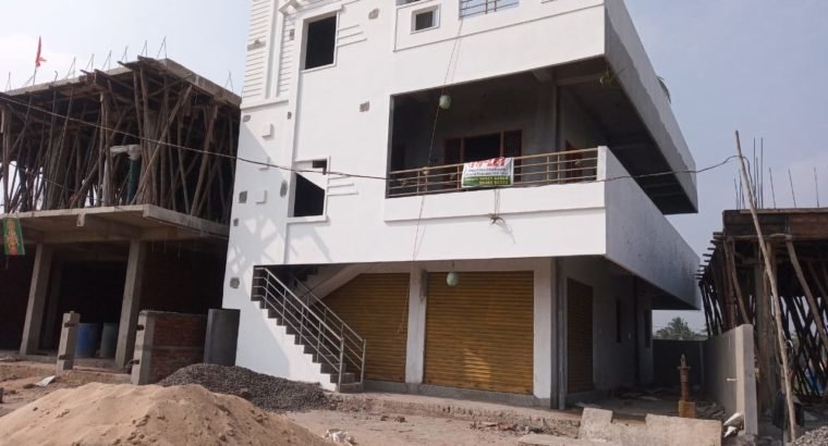 G +1 Commercial Building Space For Rent at Main Road Peruru, Amalapuram.