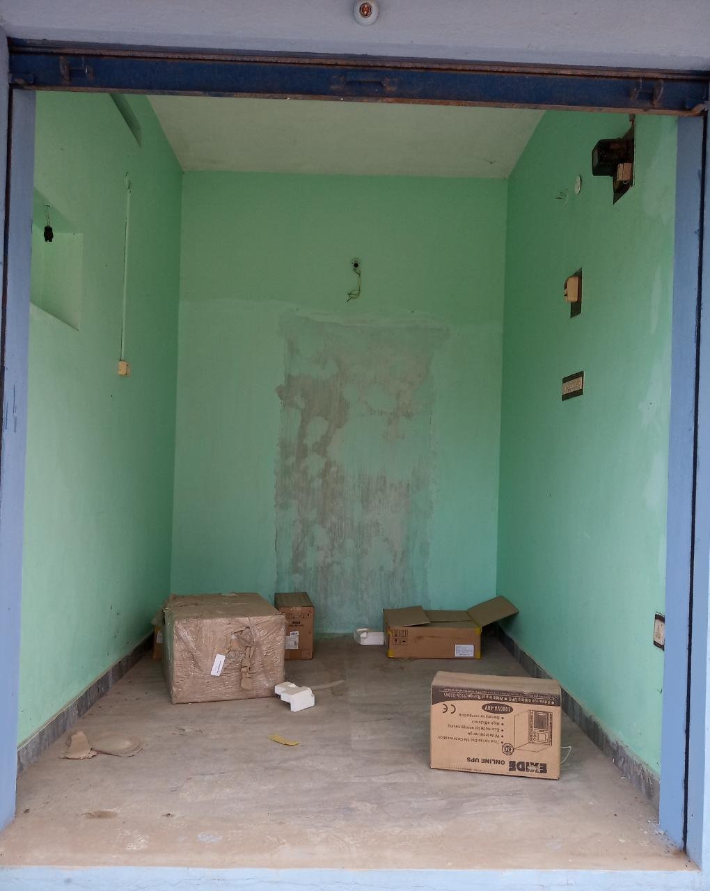 Commercial Single Shop For Rent at Rayudupalem, Kakinada.