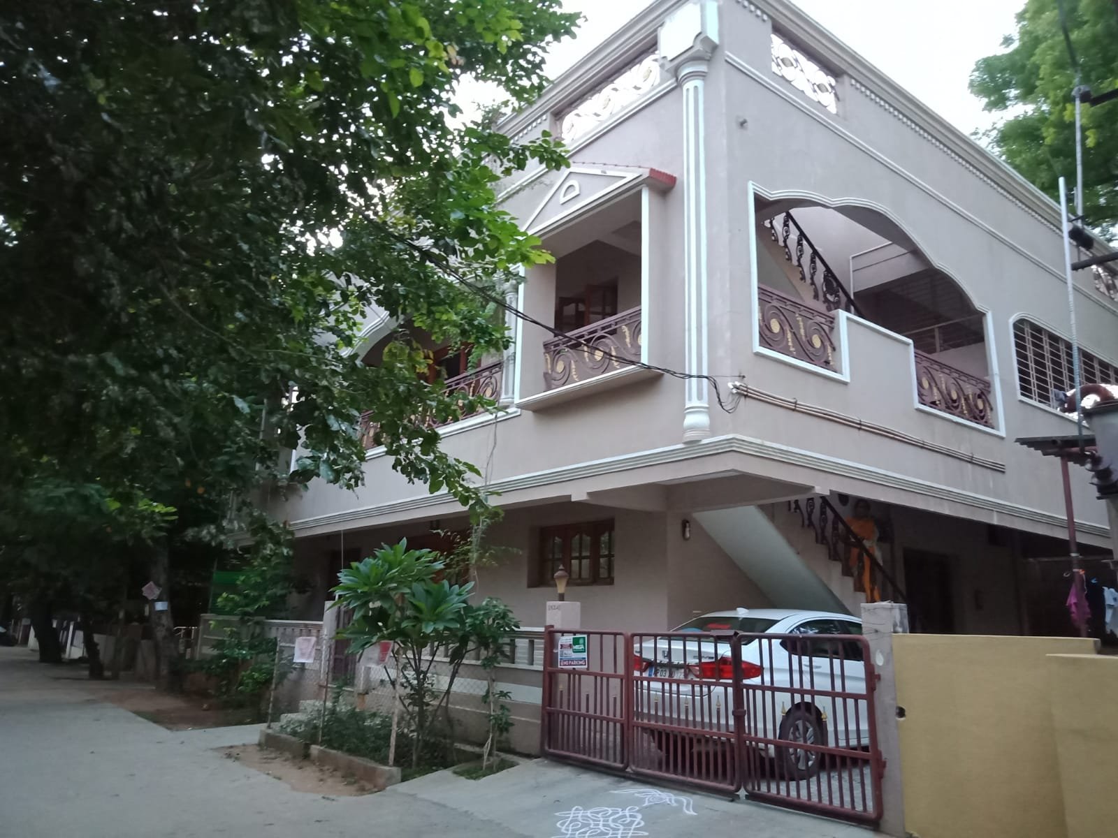G +1 Independent Building For Sale at Khadi Colony Tirupati.